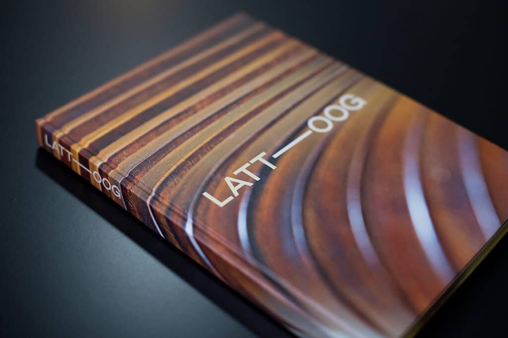 Livro que conta a história da Lattoog foi lançado em 2016